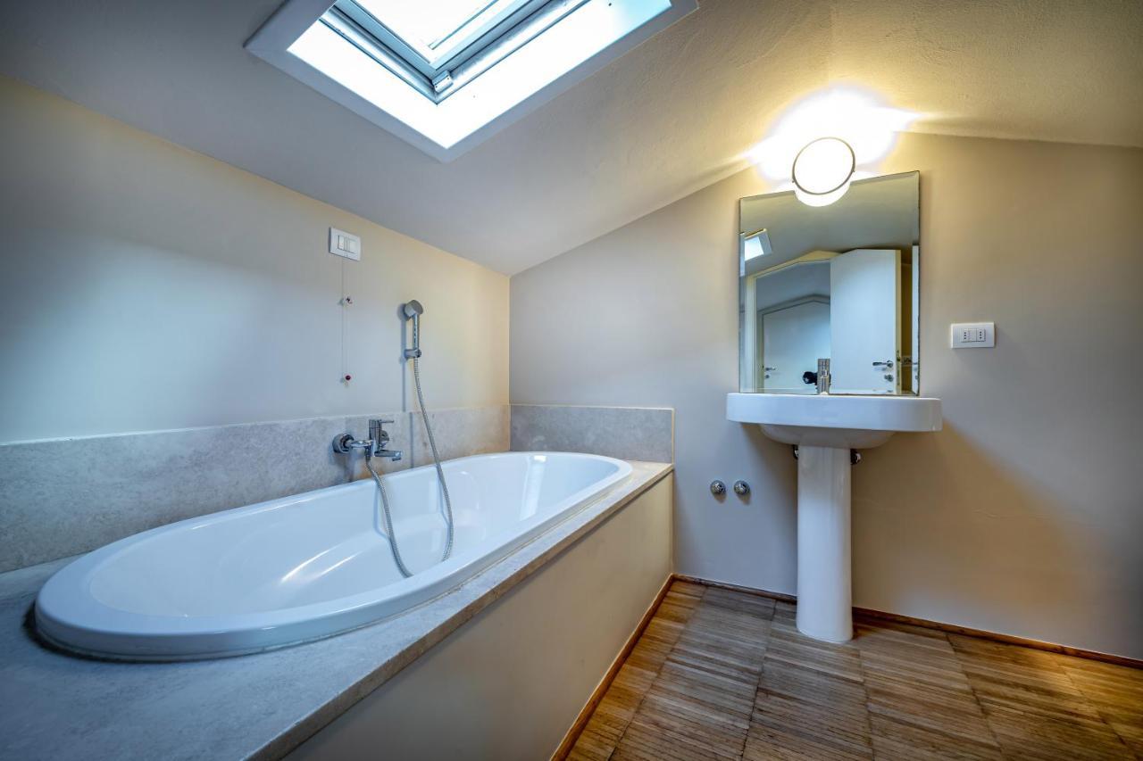 Yid Penthouse On Florence River With Parking Экстерьер фото